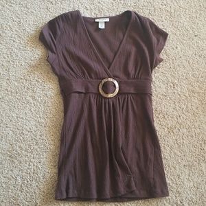 Ladies medium brown knit top